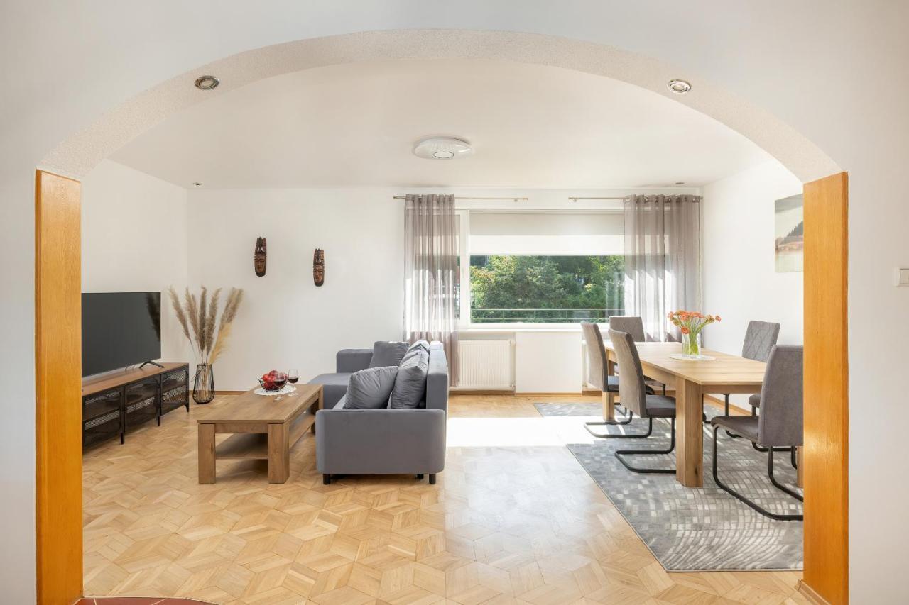 Bright & Spacious Family Apartment In Miedzyzdroje With Parking And 3 Balconies By Noclegi Renters Exteriör bild
