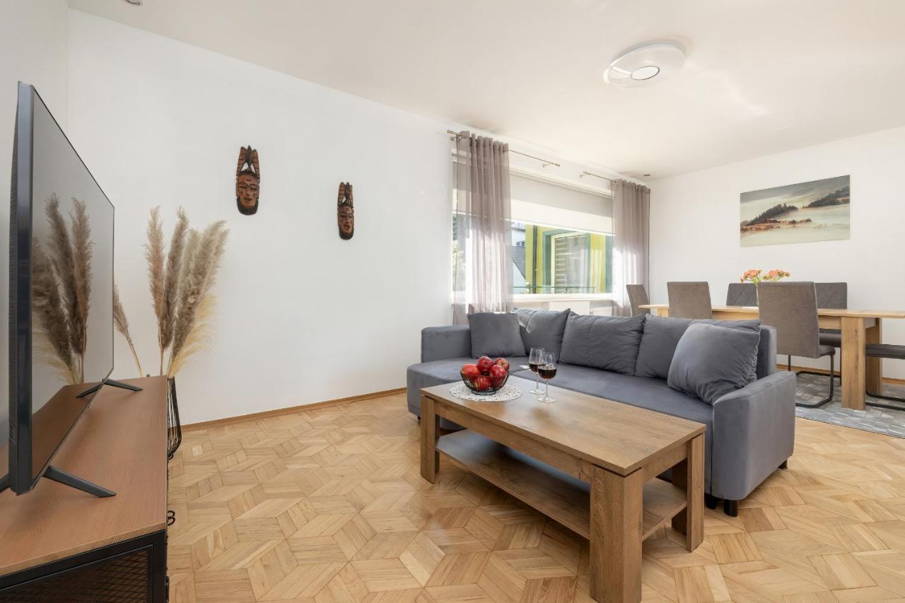 Bright & Spacious Family Apartment In Miedzyzdroje With Parking And 3 Balconies By Noclegi Renters Exteriör bild