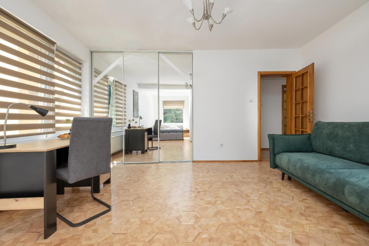 Bright & Spacious Family Apartment In Miedzyzdroje With Parking And 3 Balconies By Noclegi Renters Exteriör bild